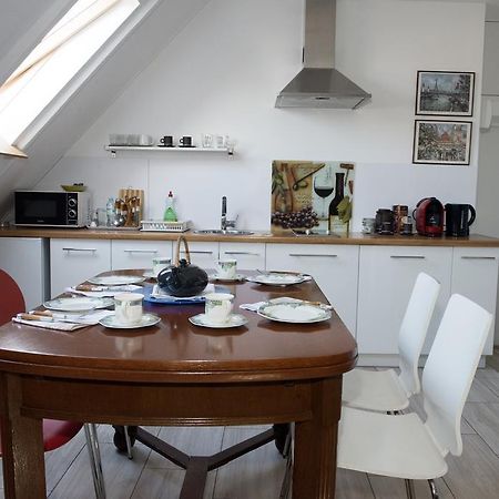 Apartament Loft Deluxe 科沙林 外观 照片